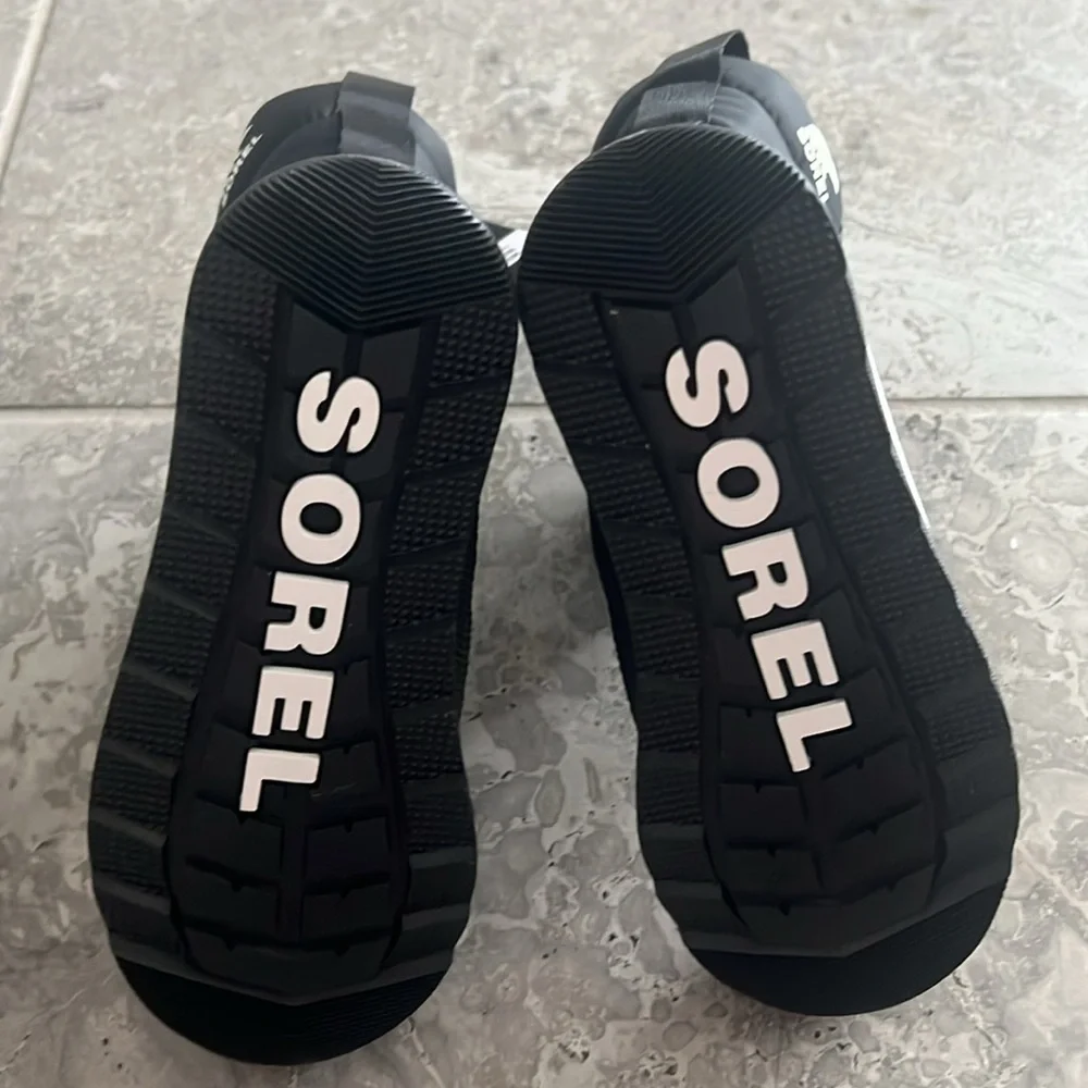 Sorel Big Kids Whitney II Puffy Waterproof Mid Boots in Black Size 13 NEW in Box